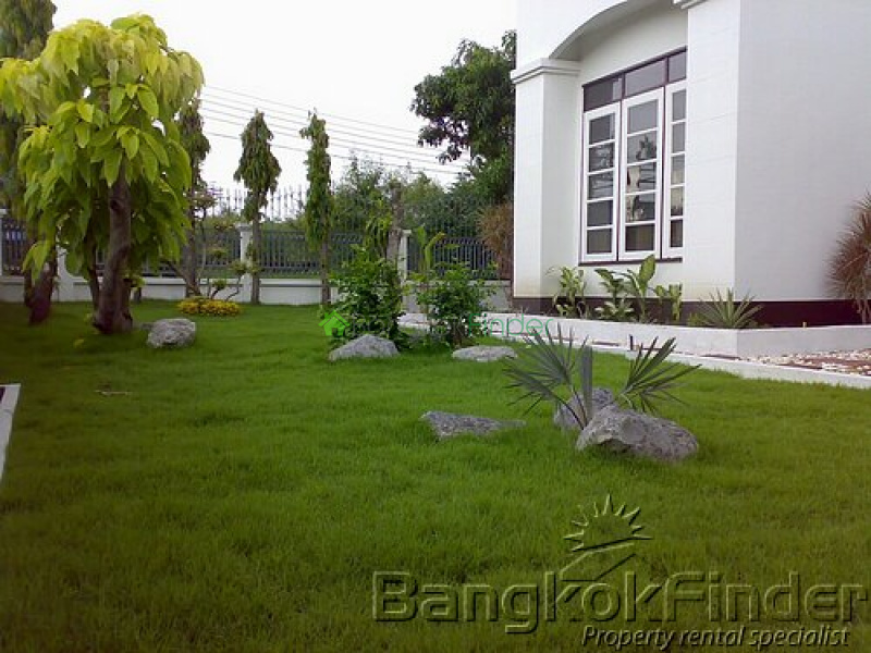 Bangna-Srinakarin, Bangna-Srinakarin, Bangkok, Thailand, 4 Bedrooms Bedrooms, ,4 BathroomsBathrooms,House,Sold,Bangna-Srinakarin,5039