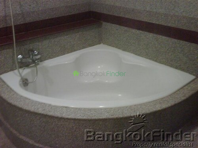 Bangna-Srinakarin, Bangna-Srinakarin, Bangkok, Thailand, 5 Bedrooms Bedrooms, ,5 BathroomsBathrooms,House,For Sale,Bangna-Srinakarin,5087