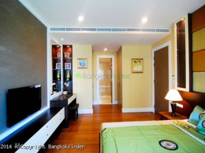 24 Sukhumvit, Phrom Phong, Thailand, 1 Bedroom Bedrooms, ,1 BathroomBathrooms,Condo,For Sale,Bright Sukhumvit 24,Sukhumvit,5558