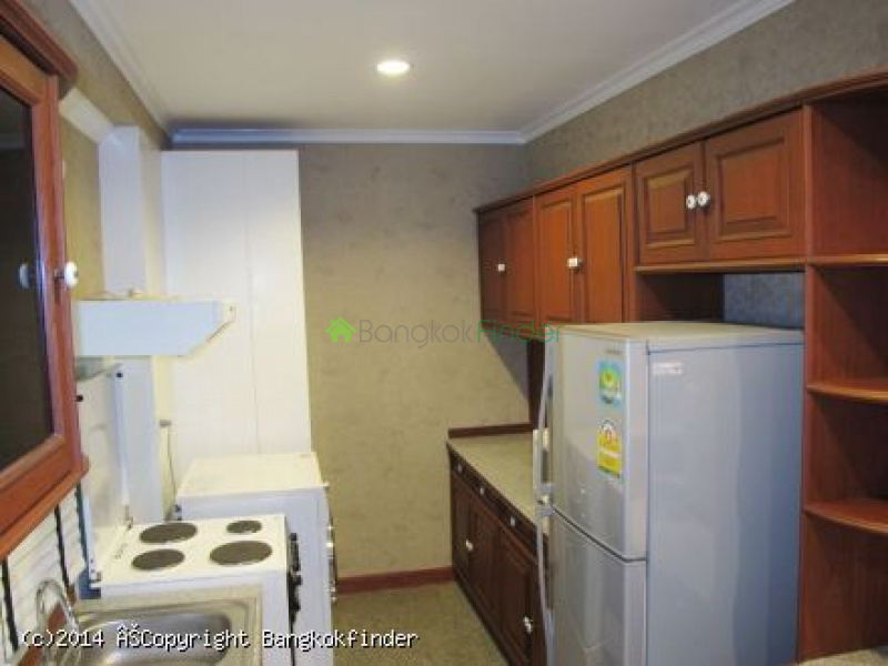 6 Sukhumvit, Nana, Thailand, 2 Bedrooms Bedrooms, ,2 BathroomsBathrooms,Condo,For Rent,Saranjai Mansions,Sukhumvit,5552