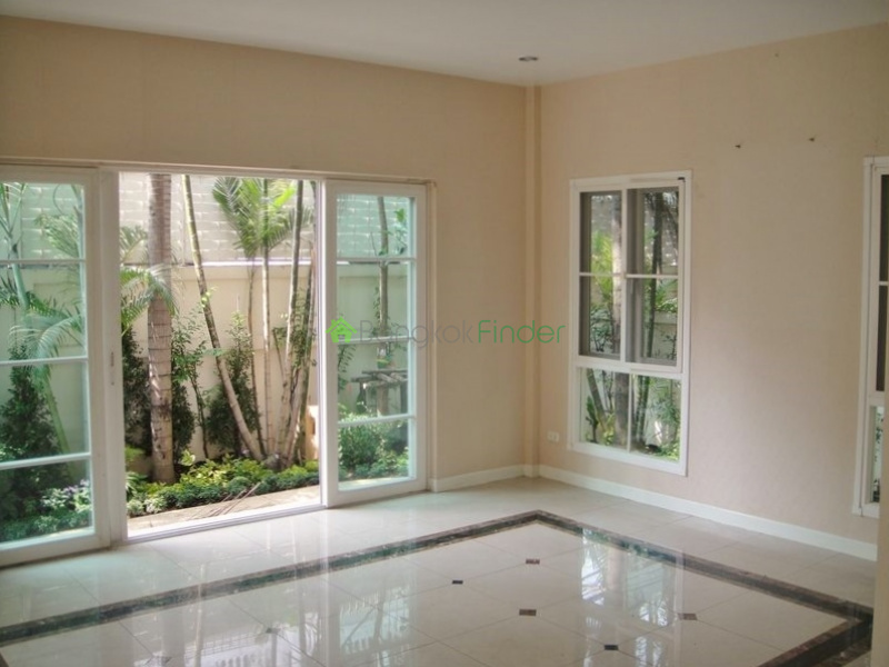 Bangna-Srinakarin, Bangkok, Thailand, 4 Bedrooms Bedrooms, ,3 BathroomsBathrooms,House,Sold,5154