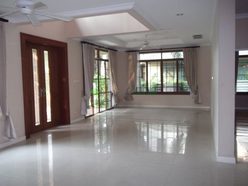 Pattanakarn, Pattanakarn, Bangkok, Thailand, 4 Bedrooms Bedrooms, ,4 BathroomsBathrooms,House,For Sale,Pattanakarn,5355