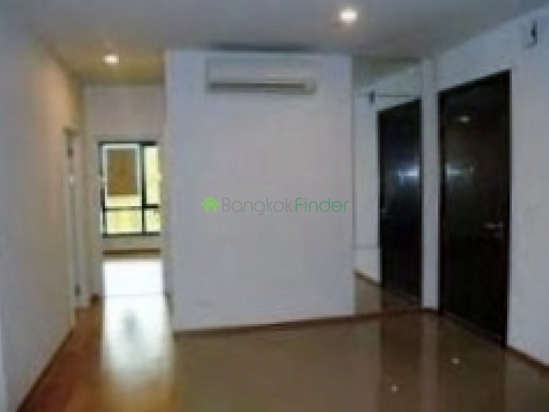 Phaholyothin, Bangkok, Thailand, 2 Bedrooms Bedrooms, ,2 BathroomsBathrooms,Condo,For Sale,The Vertical Aree,Phaholyothin,5398