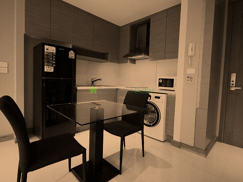 24 Sukhumvit, Bangkok, Thailand, 1 Bedroom Bedrooms, ,1 BathroomBathrooms,Condo,For Sale,The Emporio Place,Sukhumvit,21,5410