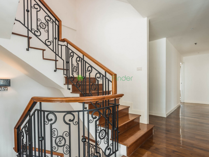 Chitlom, Ploenchit, Bangkok, Thailand, 5 Bedrooms Bedrooms, ,5 BathroomsBathrooms,Condo,For Rent,Baan Navarang,Chitlom,5428