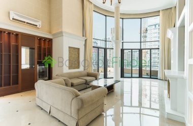 Chitlom, Ploenchit, Bangkok, Thailand, 5 Bedrooms Bedrooms, ,5 BathroomsBathrooms,Condo,For Rent,Baan Navarang,Chitlom,5428