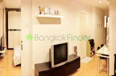 1 Silom, Sathorn, Bangkok, Thailand, 1 Bedroom Bedrooms, ,1 BathroomBathrooms,Condo,For Sale,Silom Suites,Silom,5473