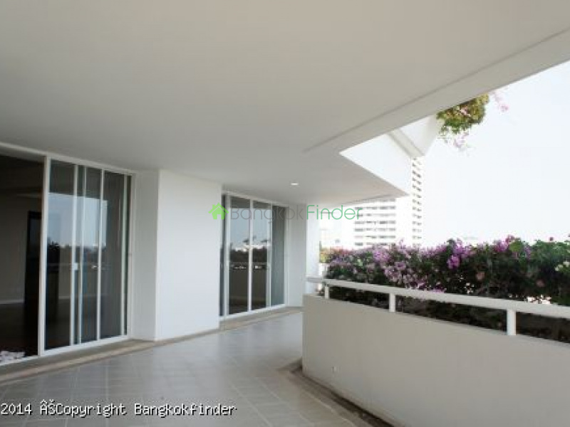 63 Sukhumvit, Ekamai, Bangkok, Thailand, 4 Bedrooms Bedrooms, ,3 BathroomsBathrooms,Condo,For Rent,La Cascade,Sukhumvit,5489