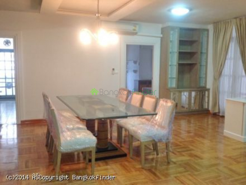 Langsuan, Ploenchit, Thailand, 3 Bedrooms Bedrooms, ,2 BathroomsBathrooms,Condo,For Rent,Vanichapark Apartment,Langsuan,5565