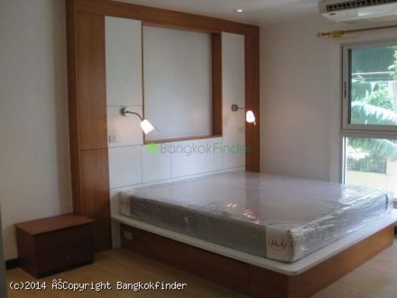 3 Ruamrudee, Ploenchit, Thailand, 1 Bedroom Bedrooms, ,2 BathroomsBathrooms,Condo,For Rent,Navin Court,Ruamrudee,5604