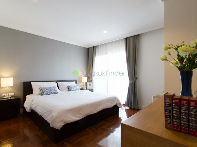 Sukhumvit, Phrompong, Thailand, 3 Bedrooms Bedrooms, ,3 BathroomsBathrooms,Apartment,For Rent,Baan Sawasdi Apartment,Sukhumvit,5611