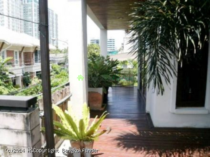 63 Sukhumvit, Thonglor, Thailand, 4 Bedrooms Bedrooms, ,5 BathroomsBathrooms,House,For Rent,Sukhumvit,5617