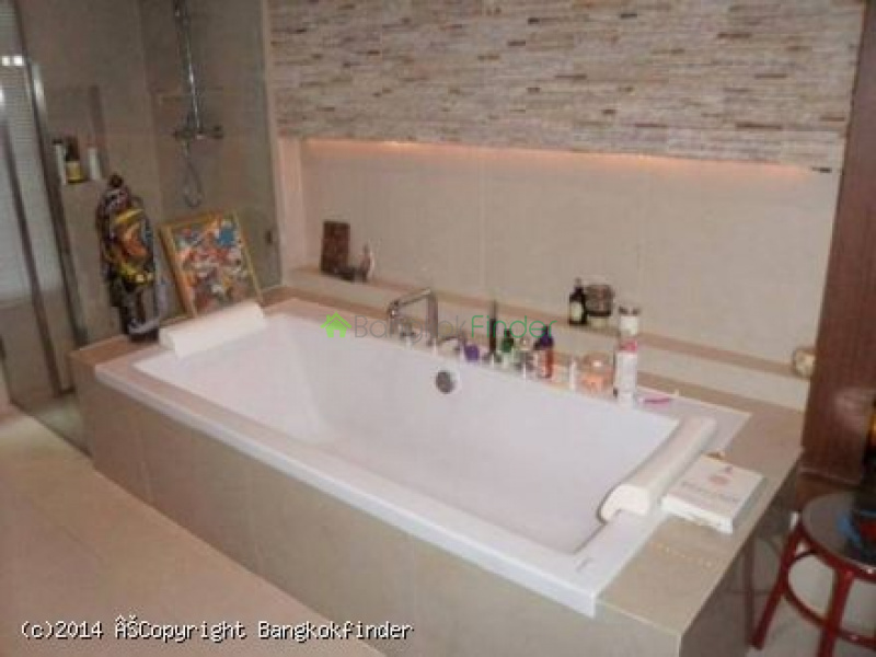 63 Sukhumvit, Thonglor, Thailand, 4 Bedrooms Bedrooms, ,5 BathroomsBathrooms,House,For Rent,Sukhumvit,5617