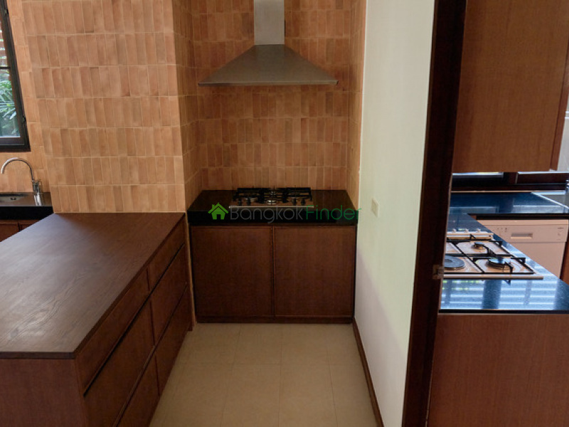 63 Sukhumvit, Ekkamai, Thailand, 4 Bedrooms Bedrooms, ,5 BathroomsBathrooms,House,For Rent,Sukhumvit,5617