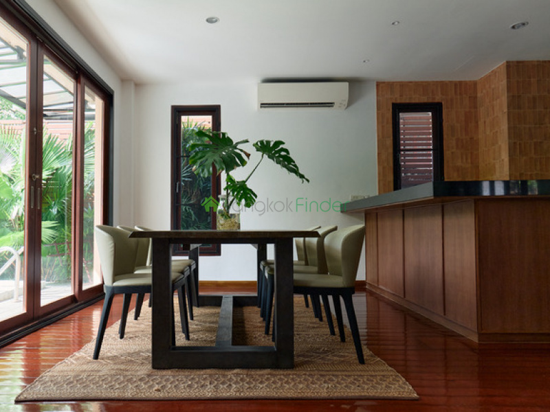 63 Sukhumvit, Ekkamai, Thailand, 4 Bedrooms Bedrooms, ,5 BathroomsBathrooms,House,For Rent,Sukhumvit,5617