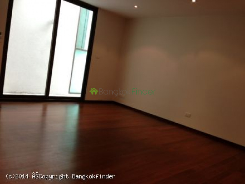 Sathorn, Sathorn, Thailand, 3 Bedrooms Bedrooms, ,3 BathroomsBathrooms,Condo,For Rent,Baan Lux,Sathorn,5653