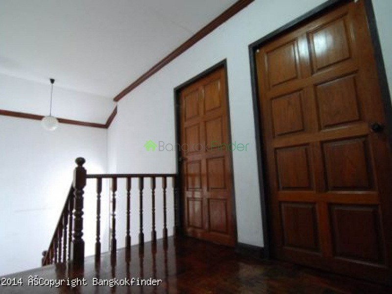 Srinakarin, Bangna-Srinakarin, Thailand, 2 Bedrooms Bedrooms, ,3 BathroomsBathrooms,House,Rented,Srinakarin,5658