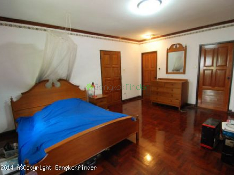 Srinakarin, Bangna-Srinakarin, Thailand, 2 Bedrooms Bedrooms, ,3 BathroomsBathrooms,House,Rented,Srinakarin,5658