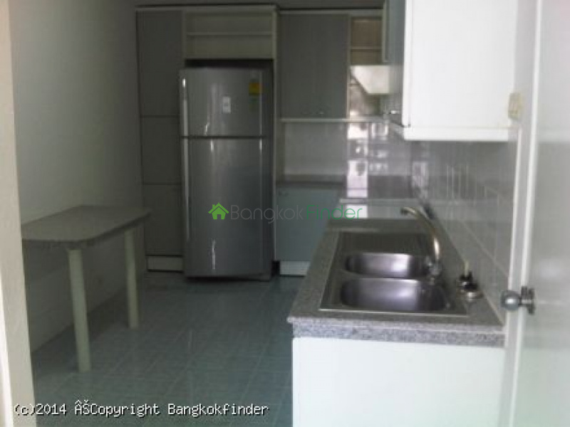 3 Sukhumvit, Nana, Thailand, 2 Bedrooms Bedrooms, ,3 BathroomsBathrooms,Condo,For Rent,Fourwings Mansion,Sukhumvit,5674