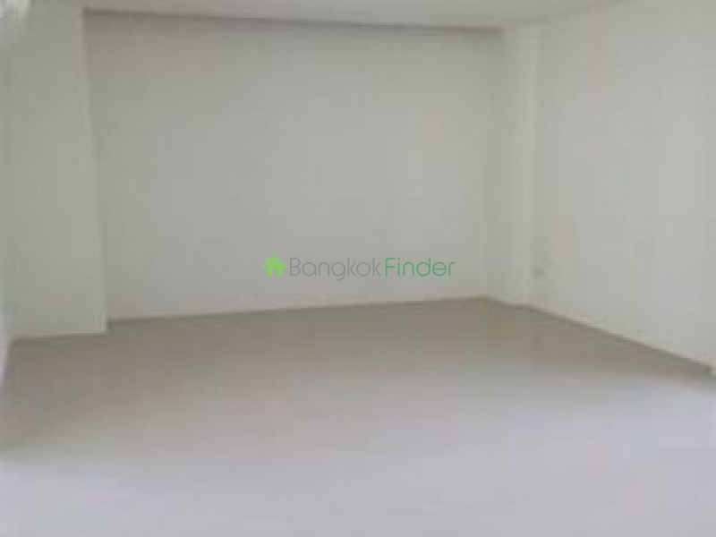 63 Sukhumvit, Ekamai, Thailand, 3 Bedrooms Bedrooms, ,3 BathroomsBathrooms,House,For Rent,Sukhumvit,5684