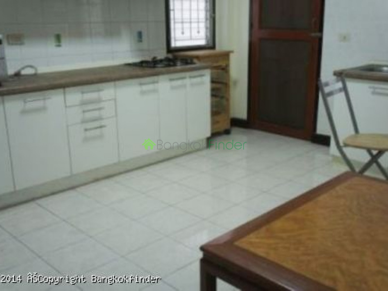 31 Sukhumvit, Asoke, Thailand, 3 Bedrooms Bedrooms, ,3 BathroomsBathrooms,House,Rented,Sukhumvit,5697