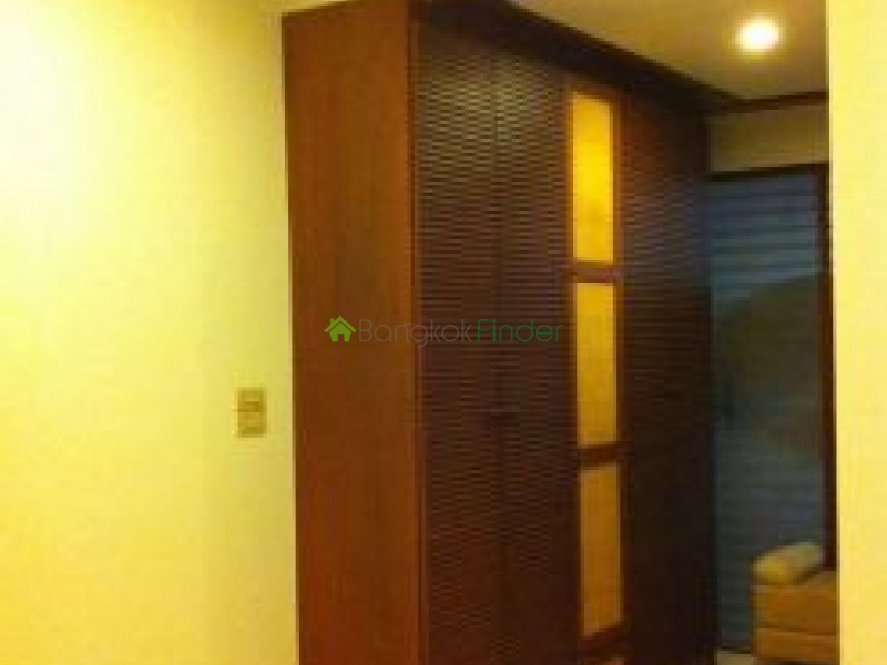 39 Sukhumvit, Phrom Phong, Thailand, 3 Bedrooms Bedrooms, ,2 BathroomsBathrooms,Condo,For Rent,Villa 49,Sukhumvit,5700