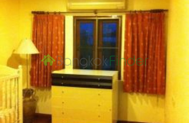 39 Sukhumvit, Phrom Phong, Thailand, 3 Bedrooms Bedrooms, ,2 BathroomsBathrooms,Condo,For Rent,Villa 49,Sukhumvit,5700 39 Sukhumvit, Phrom Phong, Thailand, 3 Bedrooms Bedrooms, ,2 BathroomsBathrooms,Condo,For Rent,Villa 49,Sukhumvit,5700