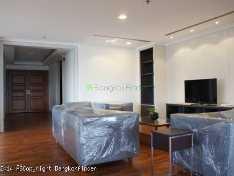 Pattanasin, Sathorn, Thailand, 4 Bedrooms Bedrooms, ,5 BathroomsBathrooms,Apartment,For Rent,Baan Suanplu,Pattanasin,5716