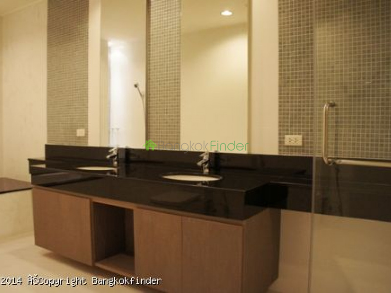 Pattanasin, Sathorn, Thailand, 4 Bedrooms Bedrooms, ,5 BathroomsBathrooms,Apartment,For Rent,Baan Suanplu,Pattanasin,5716