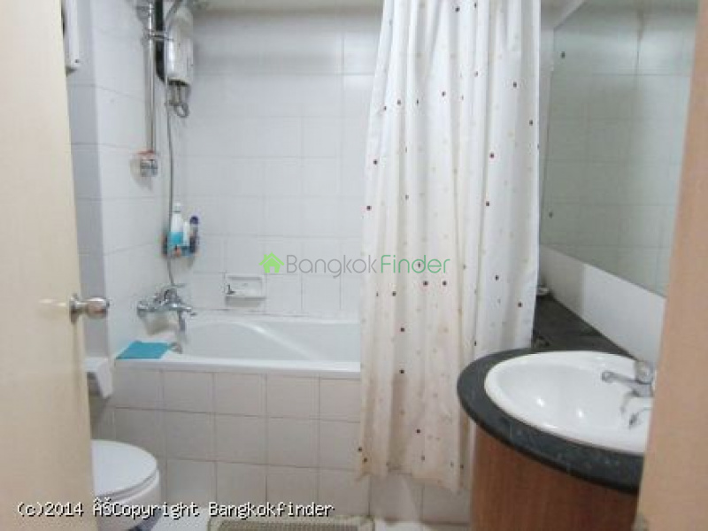 53 Sukhumvit, Thonglor, Thailand, 2 Bedrooms Bedrooms, ,2 BathroomsBathrooms,Condo,For Rent,Raintree Villa,Sukhumvit,5721