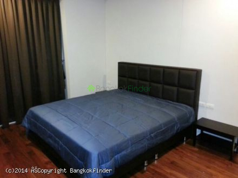 36 Phetburi, Phetburi, Thailand, 2 Bedrooms Bedrooms, ,2 BathroomsBathrooms,Condo,For Rent,The Circle,Phetburi,5726