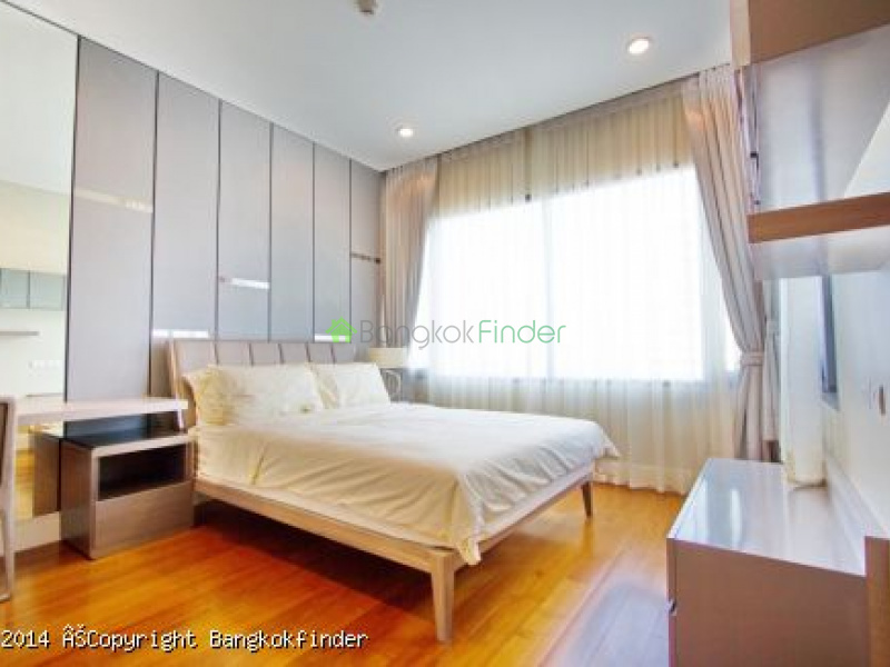 24 Sukhumvit, Phrom Phong, Thailand, 3 Bedrooms Bedrooms, ,3 BathroomsBathrooms,Condo,For Rent,Bright Sukhumvit 24,24 Sukhumvit,5746