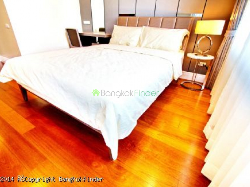 24 Sukhumvit, Phrom Phong, Thailand, 3 Bedrooms Bedrooms, ,3 BathroomsBathrooms,Condo,For Rent,Bright Sukhumvit 24,24 Sukhumvit,5746