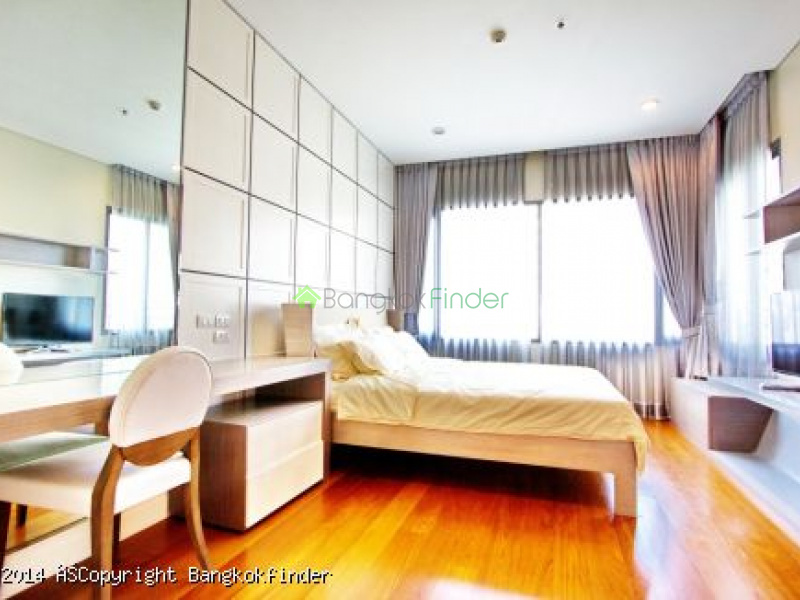 24 Sukhumvit, Phrom Phong, Thailand, 3 Bedrooms Bedrooms, ,3 BathroomsBathrooms,Condo,For Rent,Bright Sukhumvit 24,24 Sukhumvit,5746