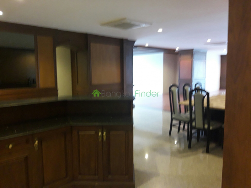 Nana, Bangkok, Thailand, 4 Bedrooms Bedrooms, ,4 BathroomsBathrooms,Condo,For Rent,Tower Park,5798