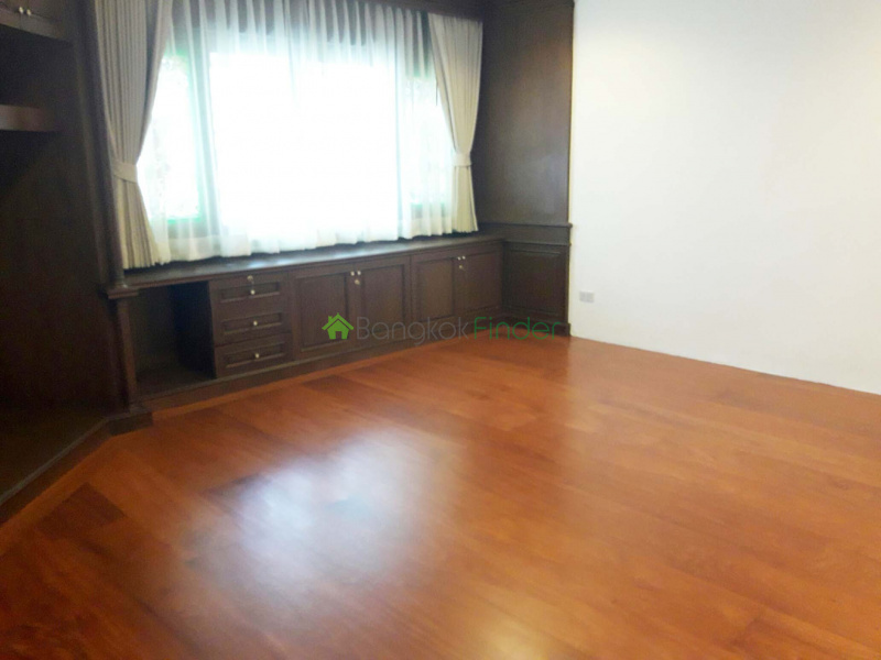 Nana, Bangkok, Thailand, 4 Bedrooms Bedrooms, ,4 BathroomsBathrooms,Condo,For Rent,Tower Park,5798