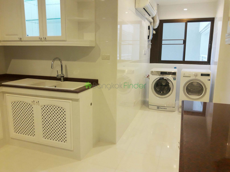 Nana, Bangkok, Thailand, 4 Bedrooms Bedrooms, ,4 BathroomsBathrooms,Condo,For Rent,Tower Park,5798