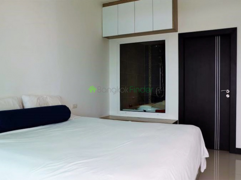 Pratumnak Hill, Pattaya, Thailand, 2 Bedrooms Bedrooms, ,2 BathroomsBathrooms,Condo,For Sale,Siam Royal Ocean View,5802