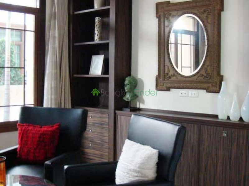 Large House for Rent, Pattanakarn Road, Bangkok Pattana School, 4 bedroom