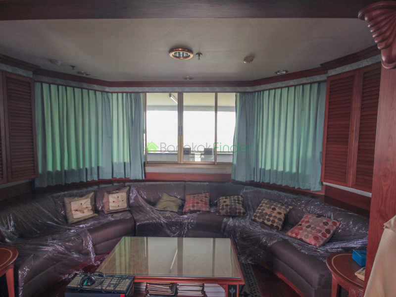 525 Khwaeng Bang Yi Khan, Bang Yi Khan, Bangkok, Thailand 10700, 3 Bedrooms Bedrooms, ,4 BathroomsBathrooms,Condo,For Rent,Rattanakosin View Mansion,Khwaeng Bang Yi Khan,5833