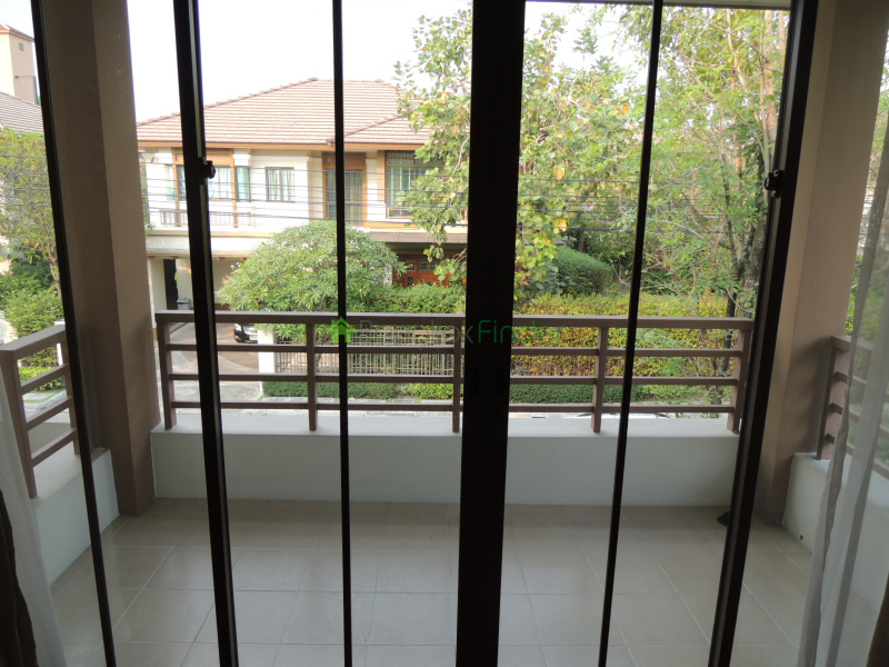 Bangna-Trad, Bangkok, Thailand, 3 Bedrooms Bedrooms, ,3 BathroomsBathrooms,House,For Rent,5834