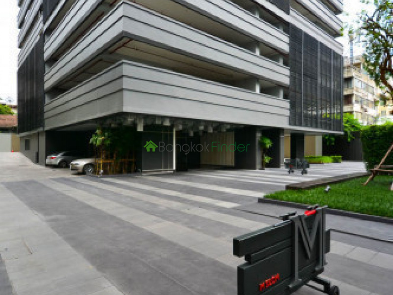 M silom for rent, M silom for sale near BTS , 2,3 bedrooms for sale. 