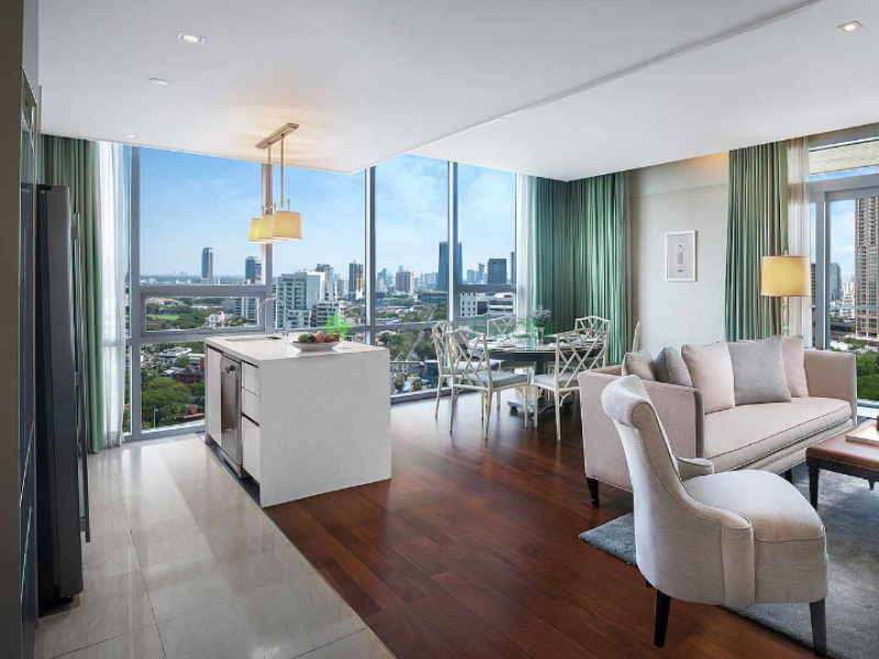 1 bedroom apartment for rent or sale 2 bedrooms for sale or rent at the oriental Residence in Bangkok. 