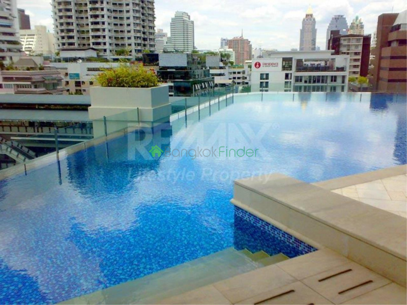 Inter Tower at Sukhumvit 11, Khlong Tan Nuea, Vadhana, Bangkok 10110. 