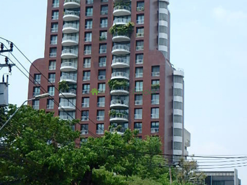 Chidlom Place is a condo project. Chidlom Place has 19 floors and contains 31 total units, Units range from 2 bedroom to 4 bedroom. Chidlom Place at Lumpini, Pathum Wan has the following facilities: parking and swimming pool. Local amenities include hospitals such as Radiance Skin Clinic (Ground Floor) Maneeya Central, Dermaster Chidlom and Daisy Diva Clinic, schools such as Mater Dei Institute, English Click and The Planner Education, shopping centers such as Nail It, BTS Chidlom, Prom Mall Chidlom and Aero Shop Limited, restaurants such as Sor and Chit Lom Food Court, and the public transport stations of Ratchaprarop, Airport Link Phaya Thai (A8) and Silom MRT Station.