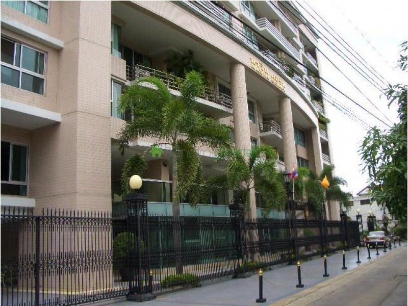 Bangkok, Pathum Wan, Bangkok, Thailand 10330, 1 Bedroom Bedrooms, ,1 BathroomBathrooms,Condo Building,Rent or Sale,6213