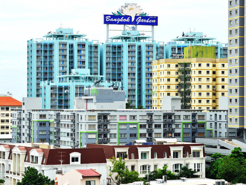 Bangkok Garden
Bangkok Garden condominium project aims to be the archetype for prime residential properties in the decorous city of Bangkok. It is sited at the core of Bangkok, boasting of the availability of the best of local utilities in close proximity. These local utilities therefore, has been made easily attainable for residents at the building such as international school, cozzy restaurants, entertainment outlets, hospitals, topclass hotels and shopping malls  just within 3.8 km which is about 10 minutes by car from the Surasak. Also a 7-Eleven convenience store, located just less than a minute walk away, will satisfy residents’ needs for everyday items shopping.  Thanks to the excellent and strategic network of roads in the locality which allows for easy reach to various parts of the city. With these proof of perfection, which are indicators that these building will be a complete sell out and should you be looking to live in this top class building, do get in touch with us at Bangkok finder to learn more.
About
The Bangkok garden is a  sky-high condominium project developed by CITY REALITY. It is situated at the core of Bangkok, with an approved 8 building, 10 floors and 841 residential units. The project was successfully completed in 1998.
Location
Bangkok Garden is brought to light within 3.8 km from the Surasak. the tollway entrance is within range located 1.2 km from the condo. The building is conveniently located at Soi Sathu Pradit 19, Khwaeng Chong Nonsi, Khet Yan Nawa, Krung Thep Maha Nakhon 10120. As a resident in the building, there’s easy access to the following local amenities:
Shops
•	Tops Market (Central Rama 3) – 1.5 km
•	Central Plaza Department Store (Rama 3)- 1.3 km
•	De For-Rest At Yen Akat – 1.8 km 
•	Tops Supermarket (Saint Louis) – 1.6 km
•	Thung Mahamek Town Center – 1.7 km
 schools
•	Tri Wittaya School – 700 m (8 masas Ektra School (Midder) – 700 m
•	Kewali International School – 710 m
•	New Sathon International School- 120m
•	Sarasas Ektra School – 500 m
 restaurants
•	Charlie Brown\'s Restaurant – 25 m
•	Fa Sai Food And Coffee – 25 m
•	Ha Na Korean Restaurant – 220 m
•	Ootoya – 1.5 km
•	Aok Leaf – 1.2 km
Facilities
The building is a sought-after condo project and as such, it flaunts a round-the-clock security, CCTV, parking, itch-free elevator, sauna, gymnasium, garden/BBQ, playground/Kids area and Wi-Fi.
Do get in touch with us at Bangkokfinder to learn more.
