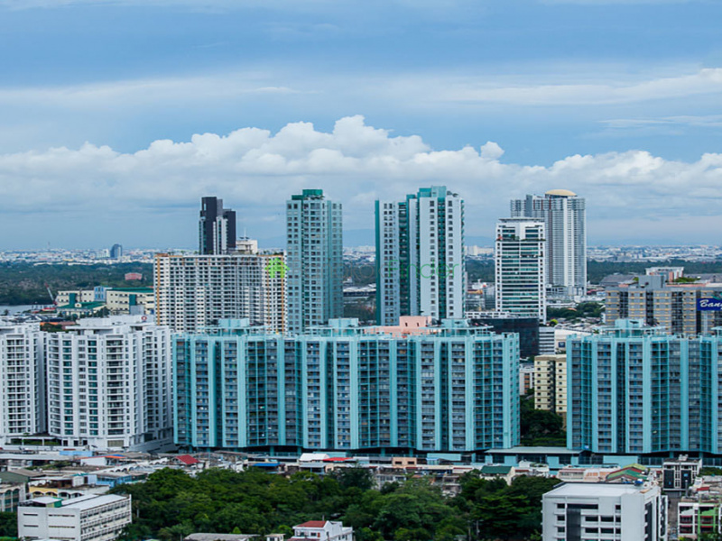 Bangkok Garden
Bangkok Garden condominium project aims to be the archetype for prime residential properties in the decorous city of Bangkok. It is sited at the core of Bangkok, boasting of the availability of the best of local utilities in close proximity. These local utilities therefore, has been made easily attainable for residents at the building such as international school, cozzy restaurants, entertainment outlets, hospitals, topclass hotels and shopping malls  just within 3.8 km which is about 10 minutes by car from the Surasak. Also a 7-Eleven convenience store, located just less than a minute walk away, will satisfy residents’ needs for everyday items shopping.  Thanks to the excellent and strategic network of roads in the locality which allows for easy reach to various parts of the city. With these proof of perfection, which are indicators that these building will be a complete sell out and should you be looking to live in this top class building, do get in touch with us at Bangkok finder to learn more.
About
The Bangkok garden is a  sky-high condominium project developed by CITY REALITY. It is situated at the core of Bangkok, with an approved 8 building, 10 floors and 841 residential units. The project was successfully completed in 1998.
Location
Bangkok Garden is brought to light within 3.8 km from the Surasak. the tollway entrance is within range located 1.2 km from the condo. The building is conveniently located at Soi Sathu Pradit 19, Khwaeng Chong Nonsi, Khet Yan Nawa, Krung Thep Maha Nakhon 10120. As a resident in the building, there’s easy access to the following local amenities:
Shops
•	Tops Market (Central Rama 3) – 1.5 km
•	Central Plaza Department Store (Rama 3)- 1.3 km
•	De For-Rest At Yen Akat – 1.8 km 
•	Tops Supermarket (Saint Louis) – 1.6 km
•	Thung Mahamek Town Center – 1.7 km
 schools
•	Tri Wittaya School – 700 m (8 masas Ektra School (Midder) – 700 m
•	Kewali International School – 710 m
•	New Sathon International School- 120m
•	Sarasas Ektra School – 500 m
 restaurants
•	Charlie Brown\'s Restaurant – 25 m
•	Fa Sai Food And Coffee – 25 m
•	Ha Na Korean Restaurant – 220 m
•	Ootoya – 1.5 km
•	Aok Leaf – 1.2 km
Facilities
The building is a sought-after condo project and as such, it flaunts a round-the-clock security, CCTV, parking, itch-free elevator, sauna, gymnasium, garden/BBQ, playground/Kids area and Wi-Fi.
Do get in touch with us at Bangkokfinder to learn more.
