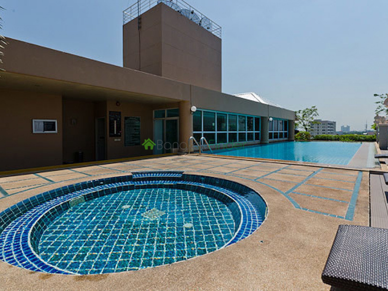 Fragrant 71             Khlong Toei, Bangkok
 If you drive, it would take less than to 4 minutes from the BTS Phra Khanong to the very elegant Fragrant 71 condominium project in prosperous Khlong Toei. The property flaunts modern design which indicates that the developers are on the lookout for home seekers with high taste. Fragrant 71 condo has the best of facilities just at the right places. In addition to all of these, we have numerous local amenities in very close proximity to the building. Units are currently available for sale or  lease and should you want to acquire a unit in the property, do get in touch with us at Bangkokfinder, an agent will help facilitate a good deal or and provide answers to questions you might have.
ABOUT
Fragrant 71 is a low-rise condominium project in the city of Bangkok. It was developed by Fragrant Property and its construction was completed in 2006. Condominium units ranges from 1-3 bedrooms. The property comprises a single building with 9 floors and includes a total of 69 units.
LOCATION
The closest transport facility to the Fragrant 71 condominium project is the BTS Phra Khanong. The building itself is located at  Pridi Banomyong 14, Phra Khanong Nuea, Vadhana, Bangkok 10110. The following local amenities were found by our very prolific Bangkokfinder agents to be in close proximity to the building and these include:
SHOPS
•	Siam Future Town Center – 440 m 
•	Jusco Department Store (Sukhumvit 71) -- 410 m 
•	Phra Khanong Plaza Show Room – 820 m
•	Maxvalu Department Store (Ekkamai) – 2.6 km
•	MaxValu – 2.2 km
RESTAURANTS
•	MK Restaurants – 440 m 
•	Dung Deng Dai – 440 m 
•	Chiang Fishballs Restaurant – 250 m 
•	S&P (Jusco Sukhumvit 71) – 410 m 
•	KFC (Siam Future Town Center) – 440 m
SCHOOLS
•	Watthana Borirak School – 790 m 
•	Training And Develop Power School-- 590 m 
•	Saint Andrews International School – 800 m 
•	Chai Di Kindergarten – 600 m 
•	Budrulmuminin School – 910 m
FACILITIES 
There is a good number of facilities at the property and these include: swimming pool, gym, garden / bbq, playground / kid\'s area, elevator, parking, 24-hours security and cctv.
