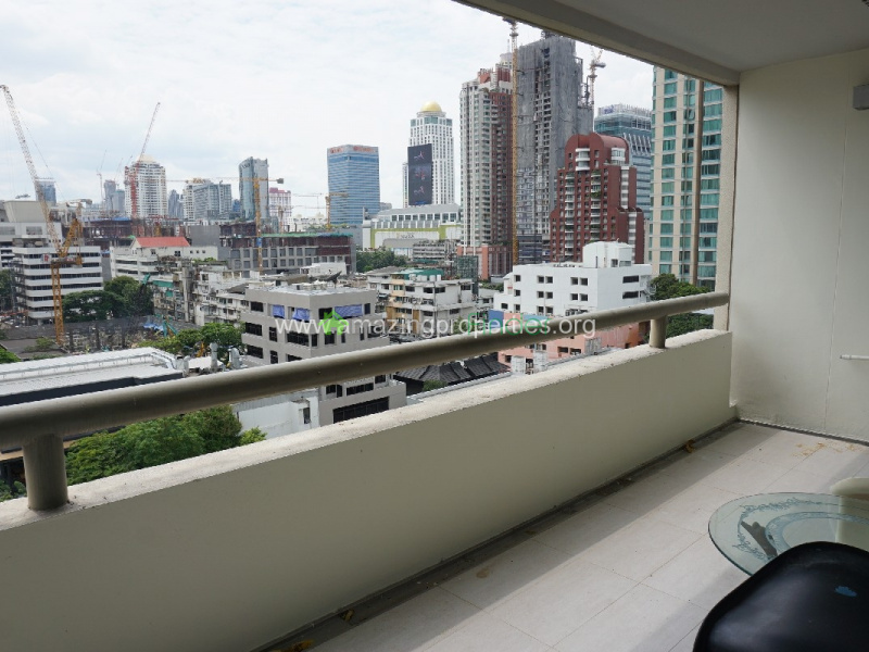 About Somkid Gardens
Somkid Gardens a high rise condominium located in a very prime and prestigious are in Central Bangkok. Somkid Gardens was completed in 1995 and has a total of 22 floors and only 100 spacious condo units. Available units at the condo building are 2 and 3 bedroom condominiums in various sizes starting from 160 square meters and with different layouts. At Somkid Gardens you will have access to a huge outdoor pool, tennis court, sauna,fitness room and lobby with 24 hour security. The condominium is located on Soi Somkid 18 in the hear of Chidlom in Bangkok. Nearest BTS station is Chidlom BTS on Ploenchit road. The condominium is set walking distance from many high end shopping centers like Central Chidlom and Central World located on the corner of Rama I and Ratchadamri road,also the well known Lumpini Park situated between Rama IV and Sarasini road is only 15 minutes walk away from the condo.